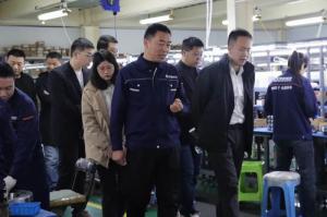 保利汇鑫、钢研极光、金航钛业领导莅临草莓视频黄色免费下载轴承考察交流